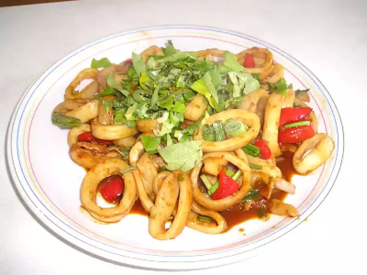 Calamar sauce piquante