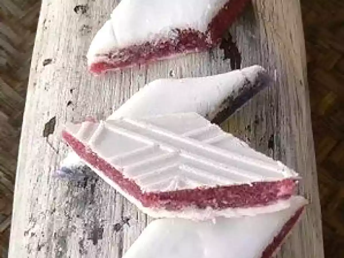 Câlissons revisités et simplifiés : à la framboise et à la violette