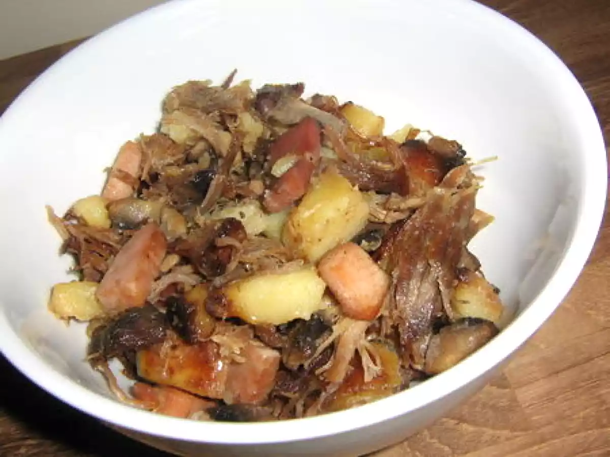 Canard confit a la paysanne