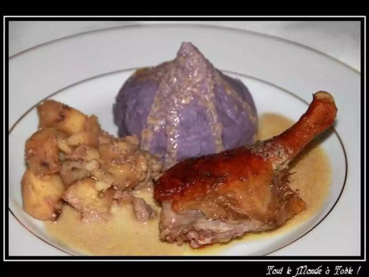 Canette au cidre farcie aux pommes et au foie gras et sa purée de vitelottes