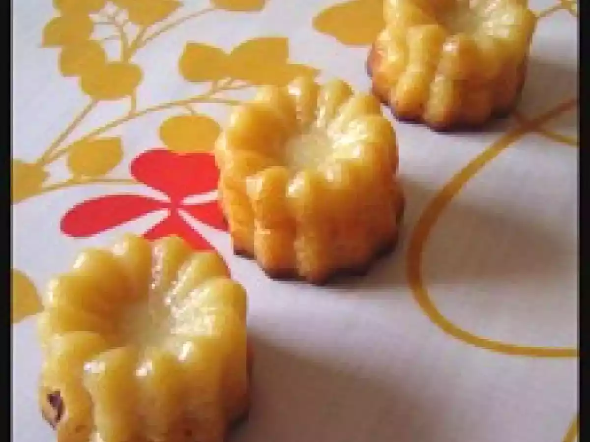 Cannelés de Bordeaux