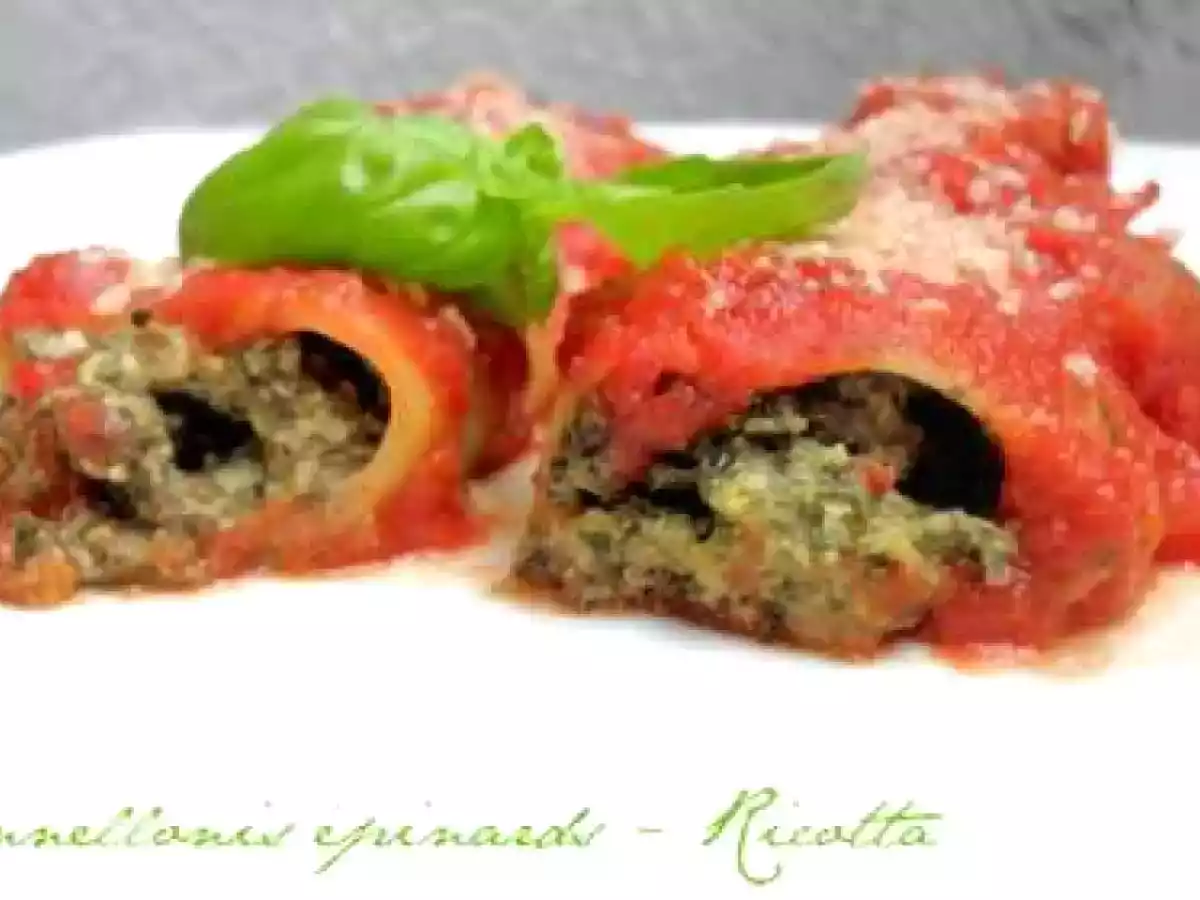 Cannellonis Ricotta & Epinards à la Sauce Tomate