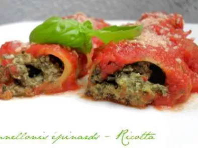 Cannellonis Ricotta & Epinards à la Sauce Tomate