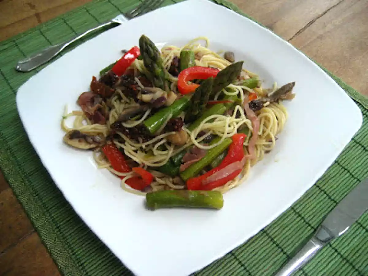 Capelli d'angelo au jambon, asperges, champignons à la Catelli trafiqués à la Marie - photo 2