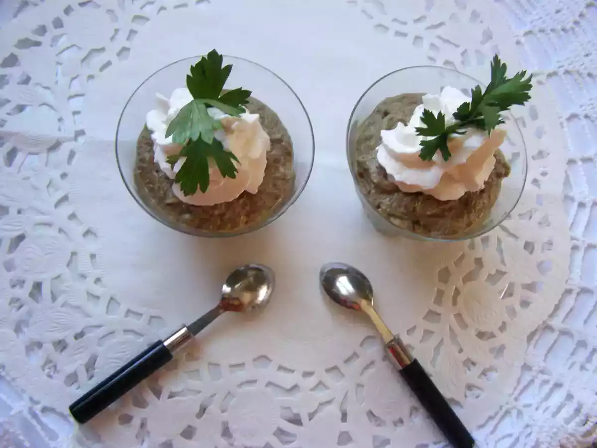 Cappuccino de cèpes à la chantilly au lard fumé