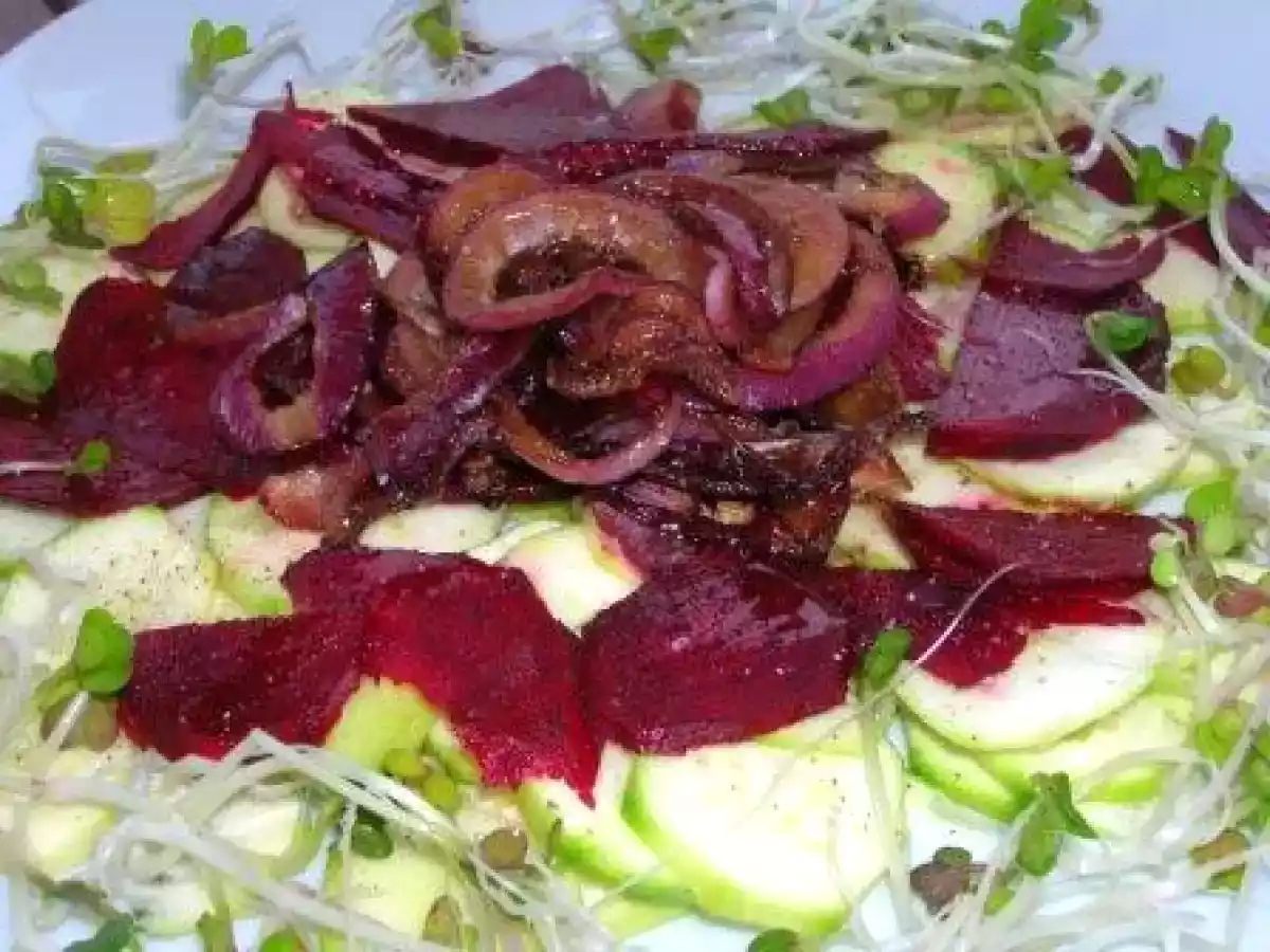 Carpaccio betteraves courgettes aux oignons rouges caramélisés - photo 2