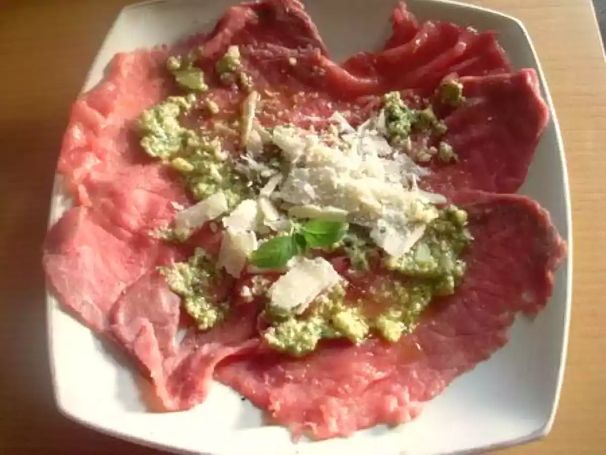 Carpaccio de boeuf au pesto