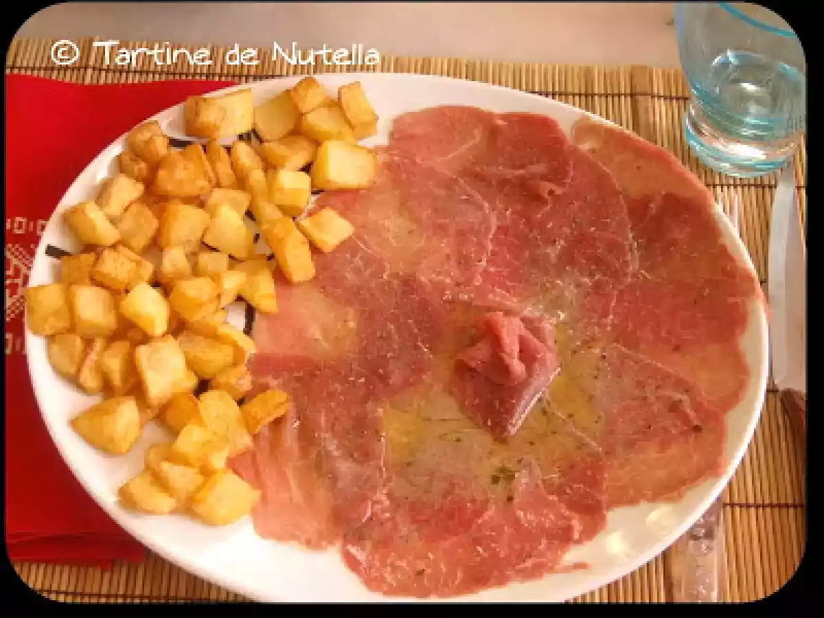 Carpaccio de Boeuf marinade huile d'olive/citron/herbes de provence et ses potatoes cubes