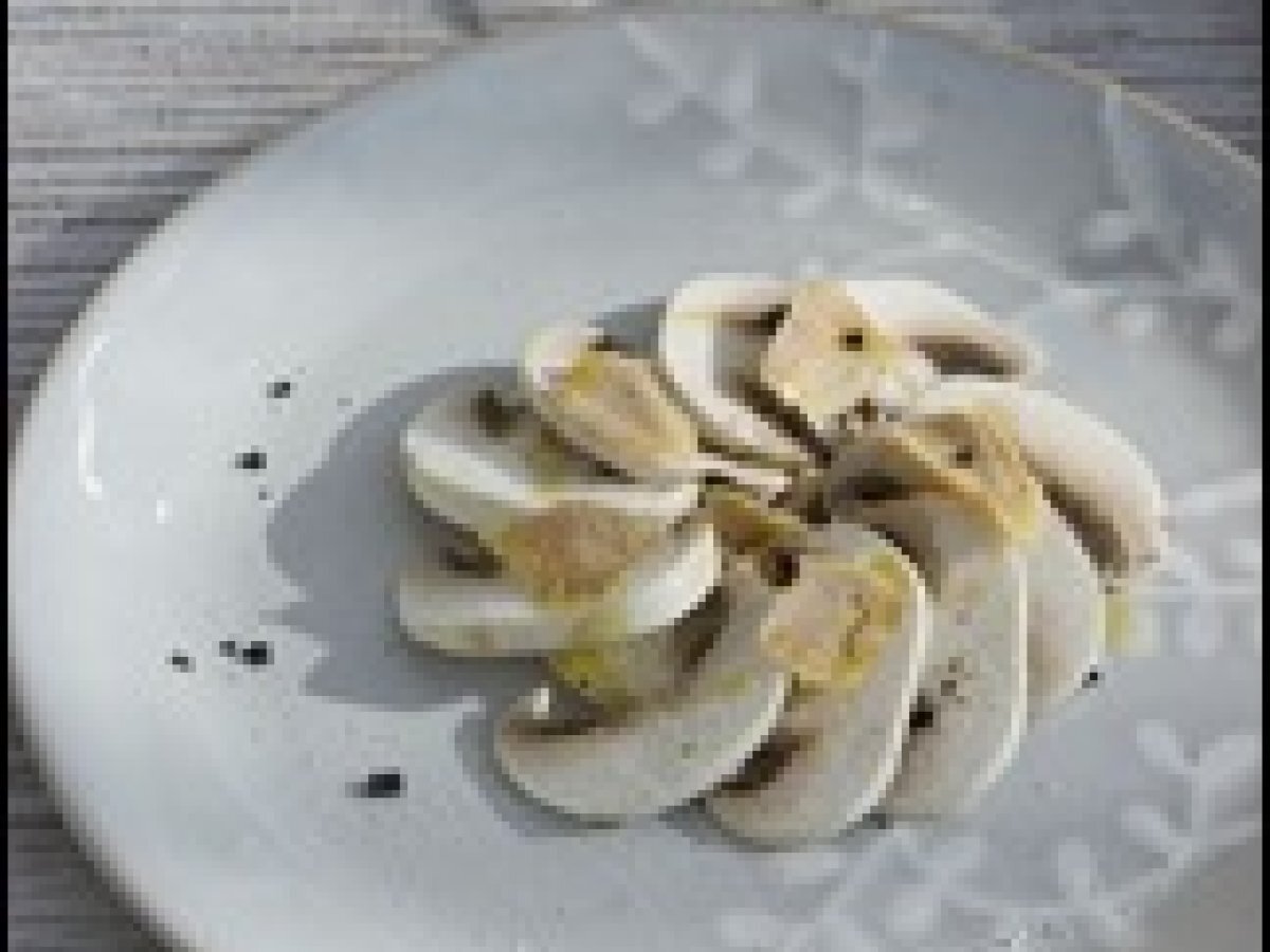 Recette : carpaccio champignons, foie gras et truffe Recette : carpaccio champignons, foie gras et truffe