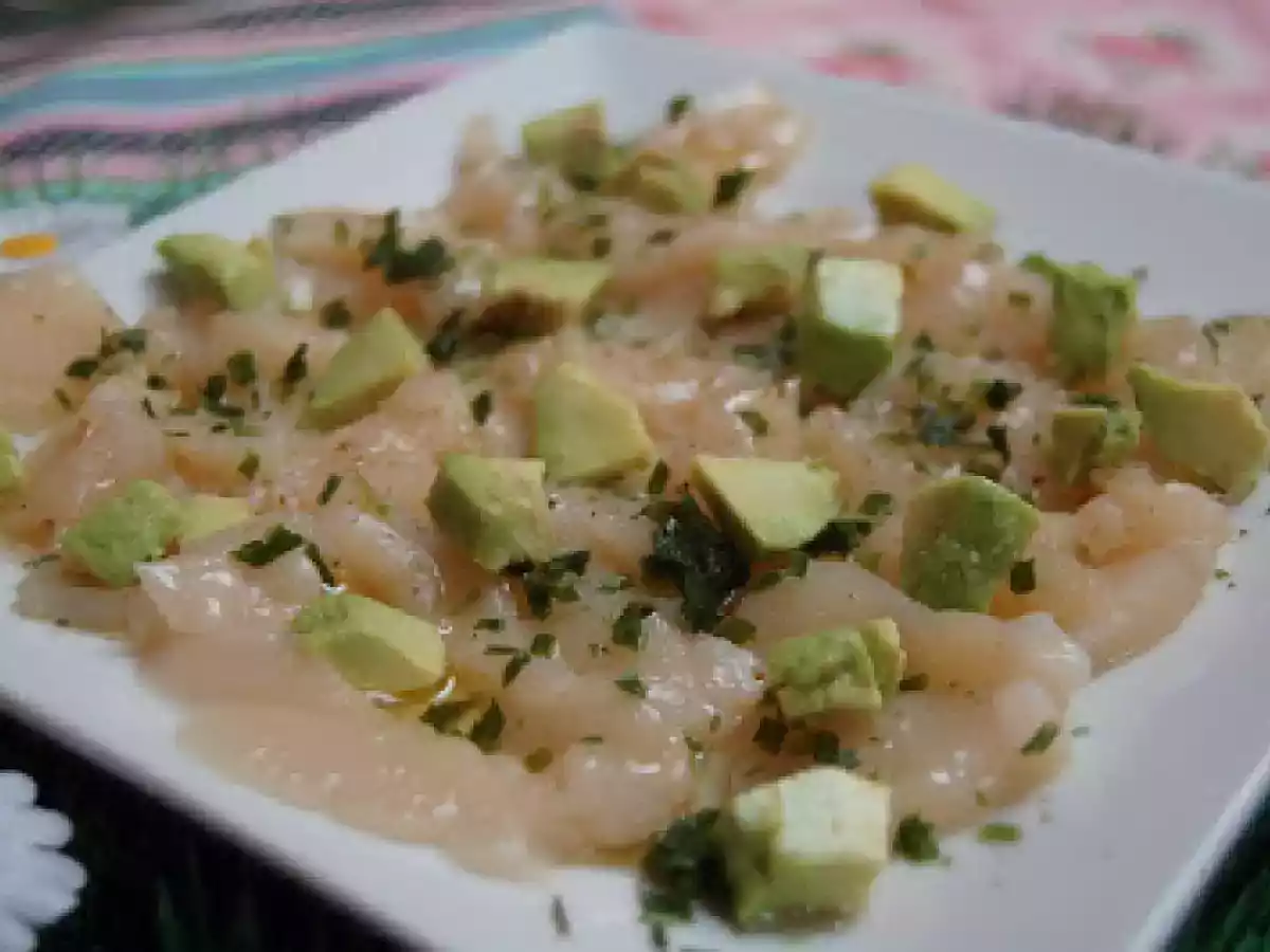 Carpaccio de noix de Saint-Jacques et dés d'avocat - photo 2