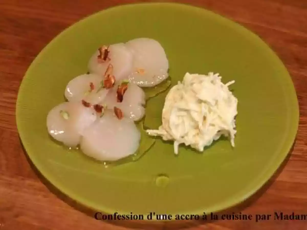 Carpaccio de Saint Jacques, rémoulade pomme-celeri à l'huile de noisette