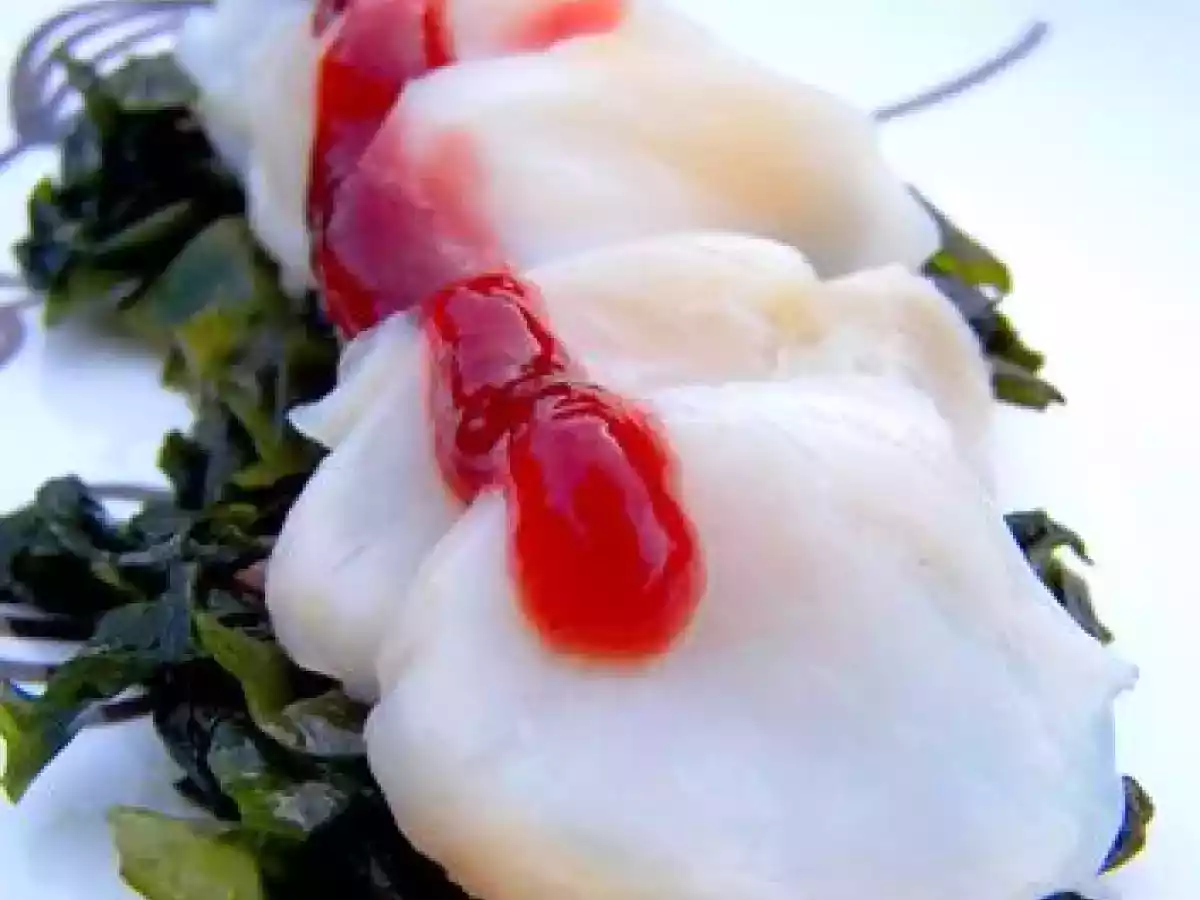 Carpaccio de St Jacques sur lit d'Algues