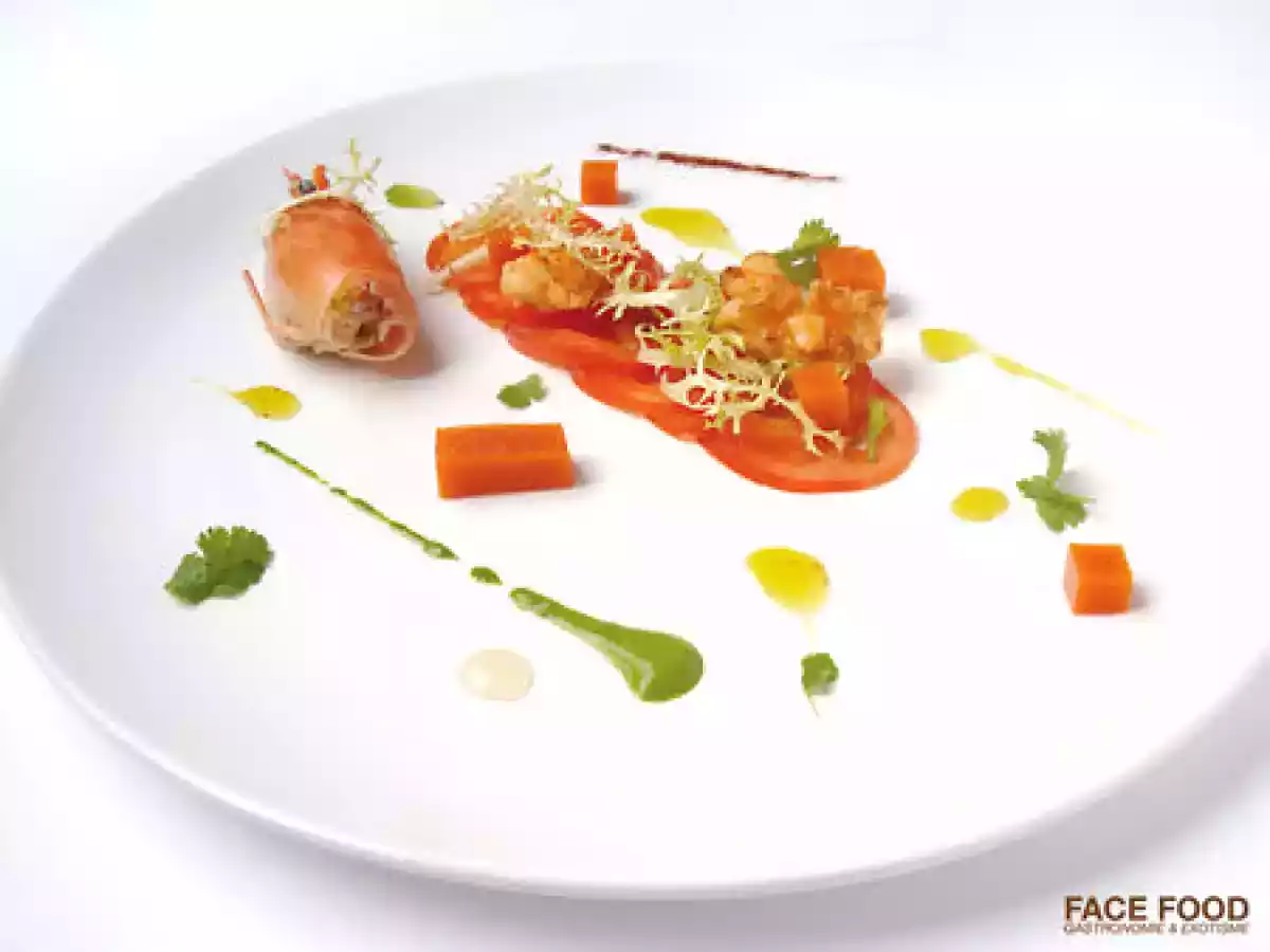 Carpaccio de tomates, gambas marinées et gaspacho