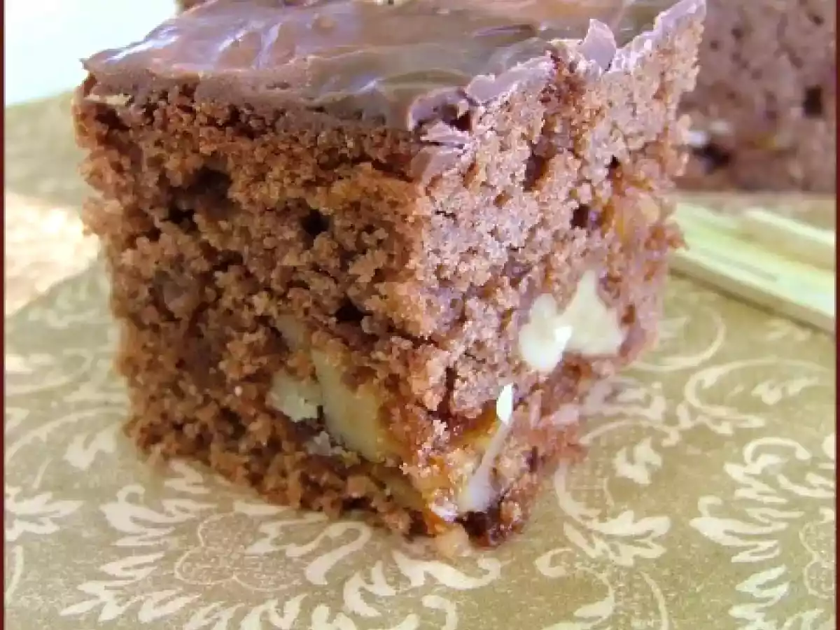 Carrés au chocolat, au praliné & aux noisettes