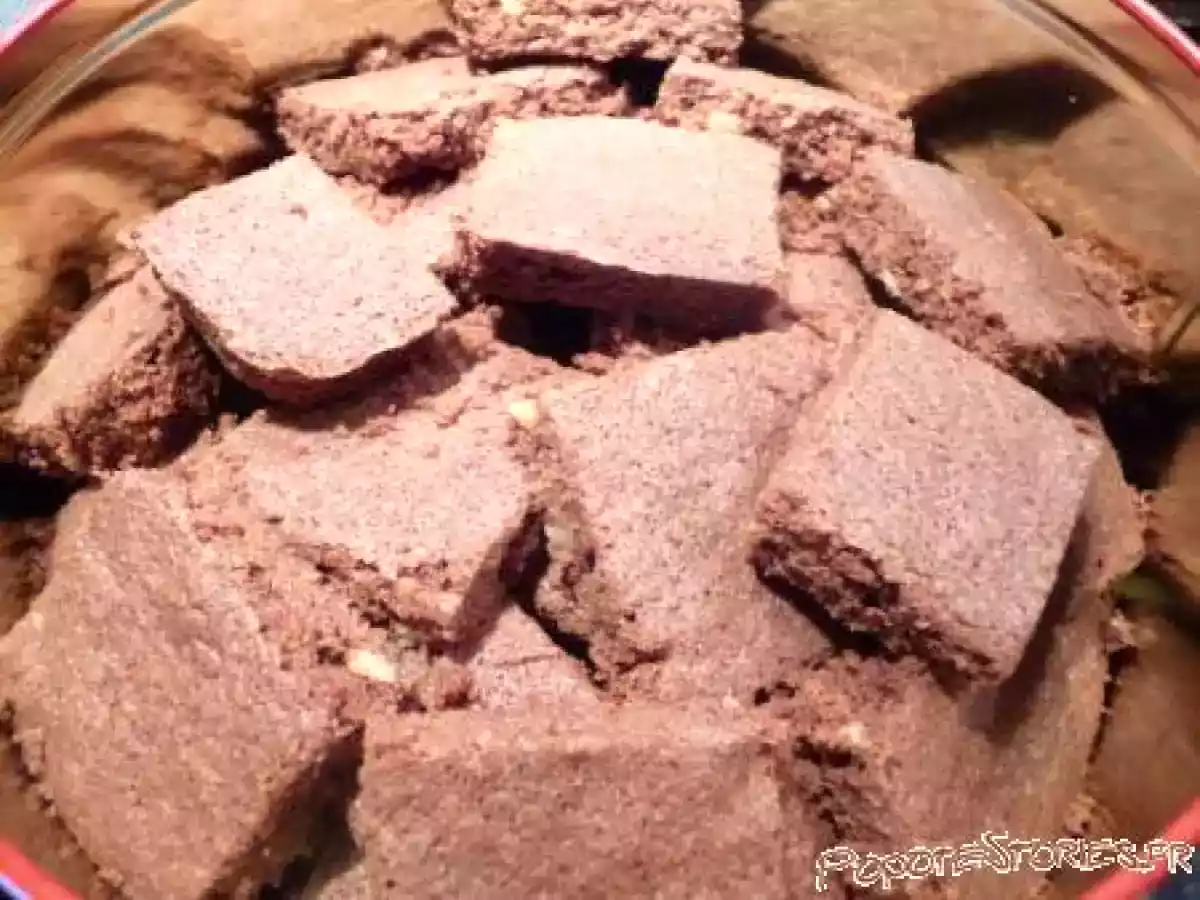 CARRES CHOCOLAT ET NOIX (BREDELE DE NOEL) ? RECETTE 3