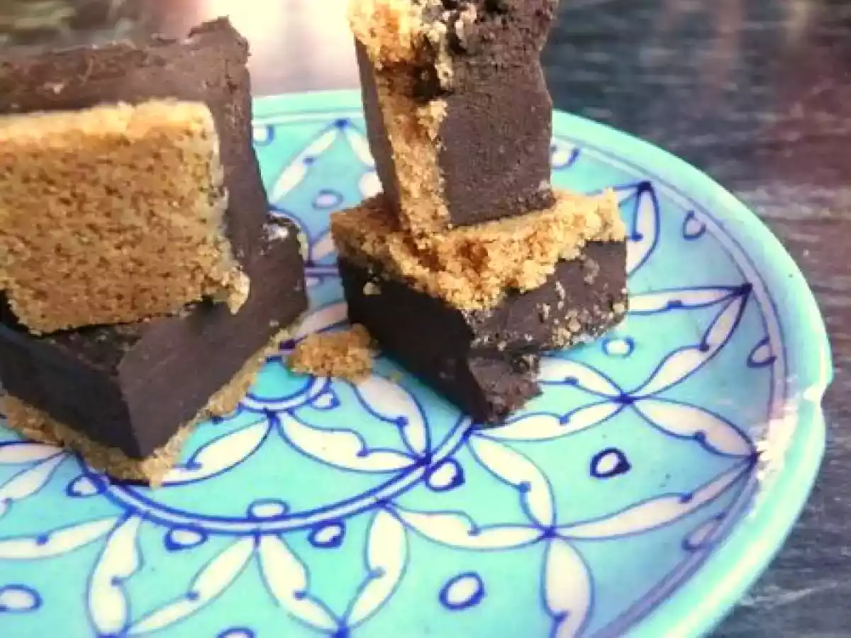 Carrés Ganache chocolat noir- lait de coco- Pâte de cajou.... - photo 3