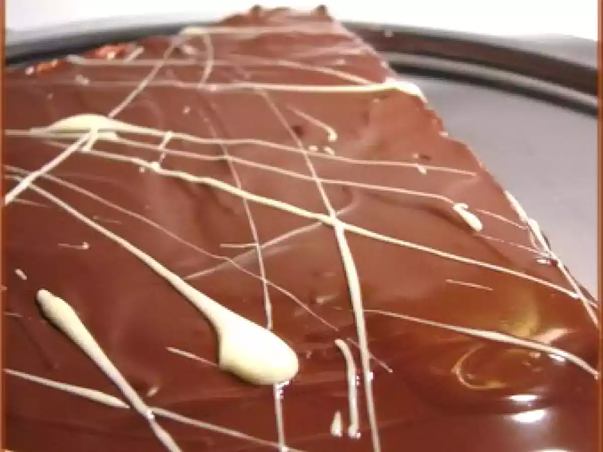 Célèbre gâteau russe Ptitchie moloko