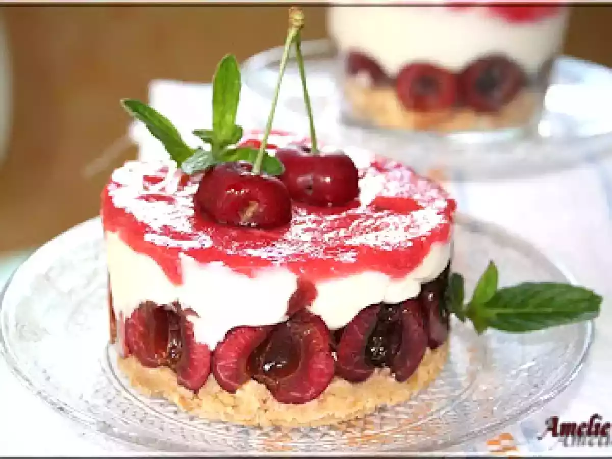 CERISES AU MASCARPONE FACON PANA COTTA