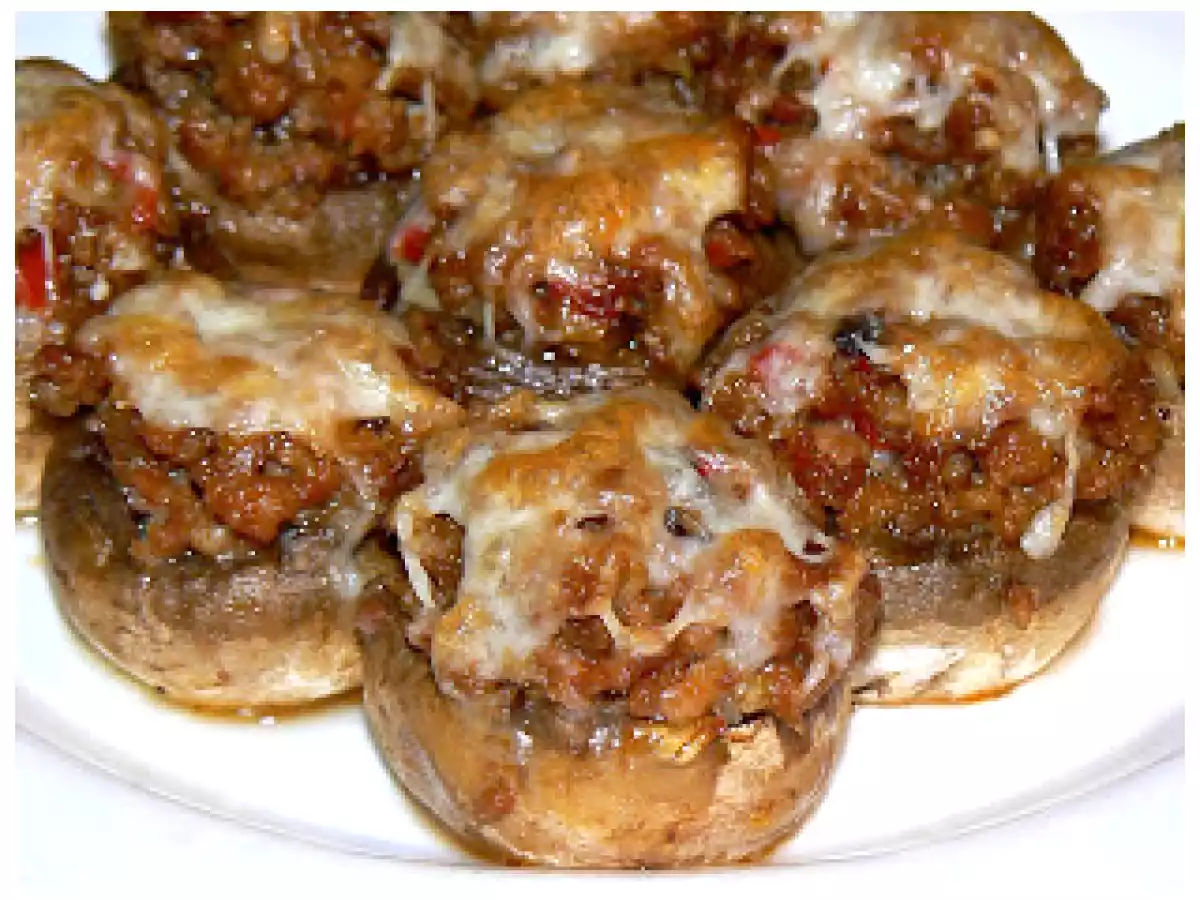 Champignons farcis à la saucisses italiennes et aux 3 fromages - photo 2