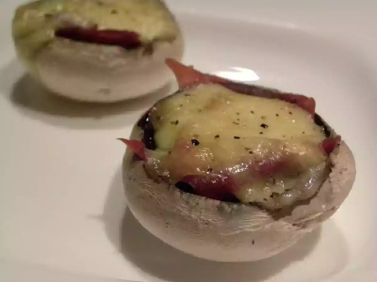 Champignons farcis au Jambon de Savoie et à la Tome des Bauges