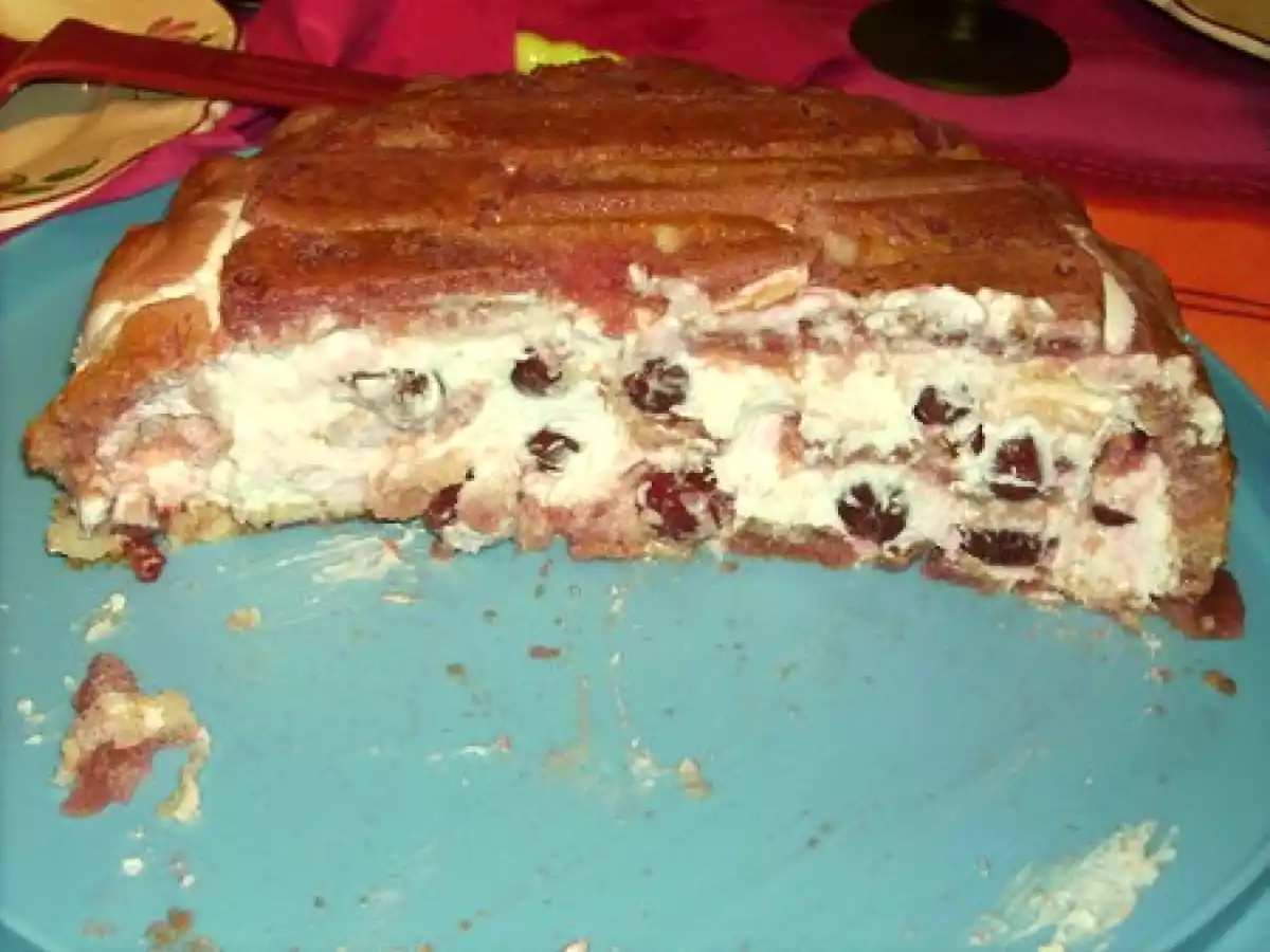 CHARLOTTE AUX CERISES