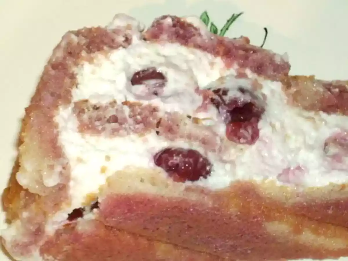 CHARLOTTE AUX CERISES - photo 2