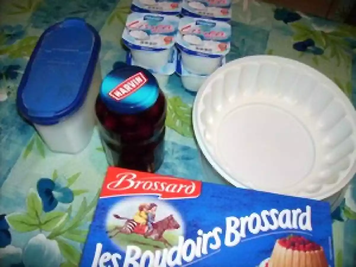 CHARLOTTE AUX CERISES - photo 3