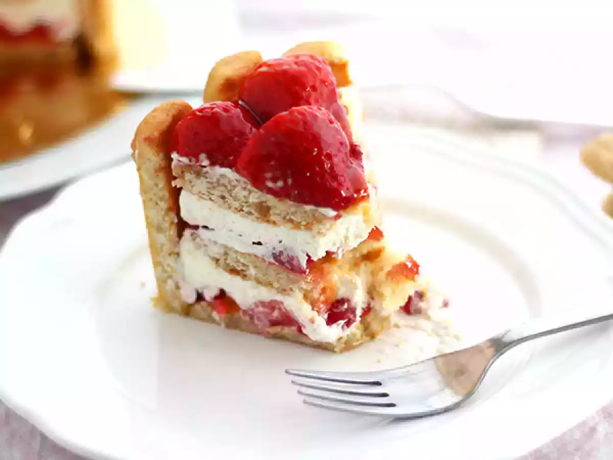 Charlotte aux fraises facile et rapide - photo 3