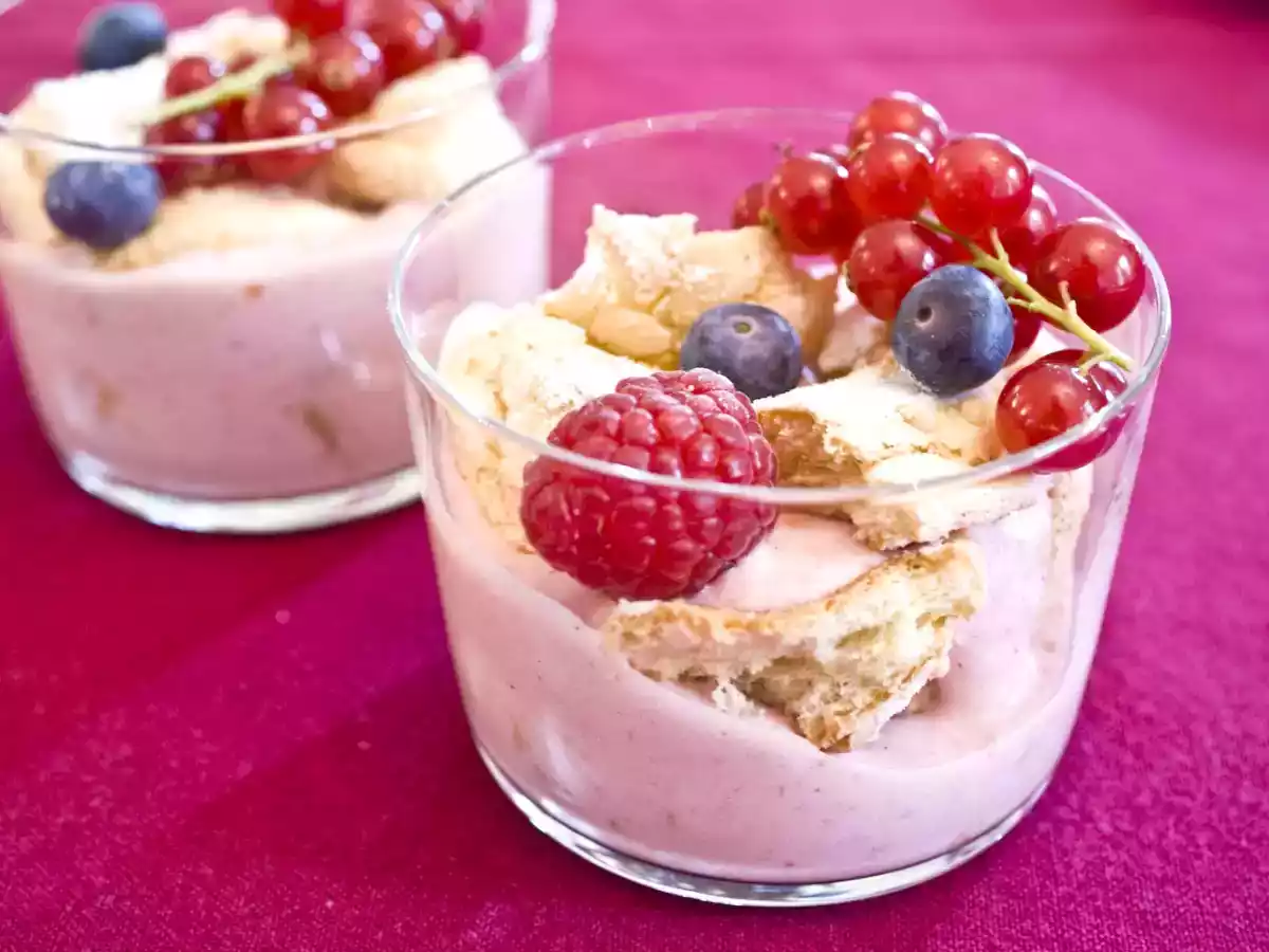 Charlotte aux framboises en verrine
