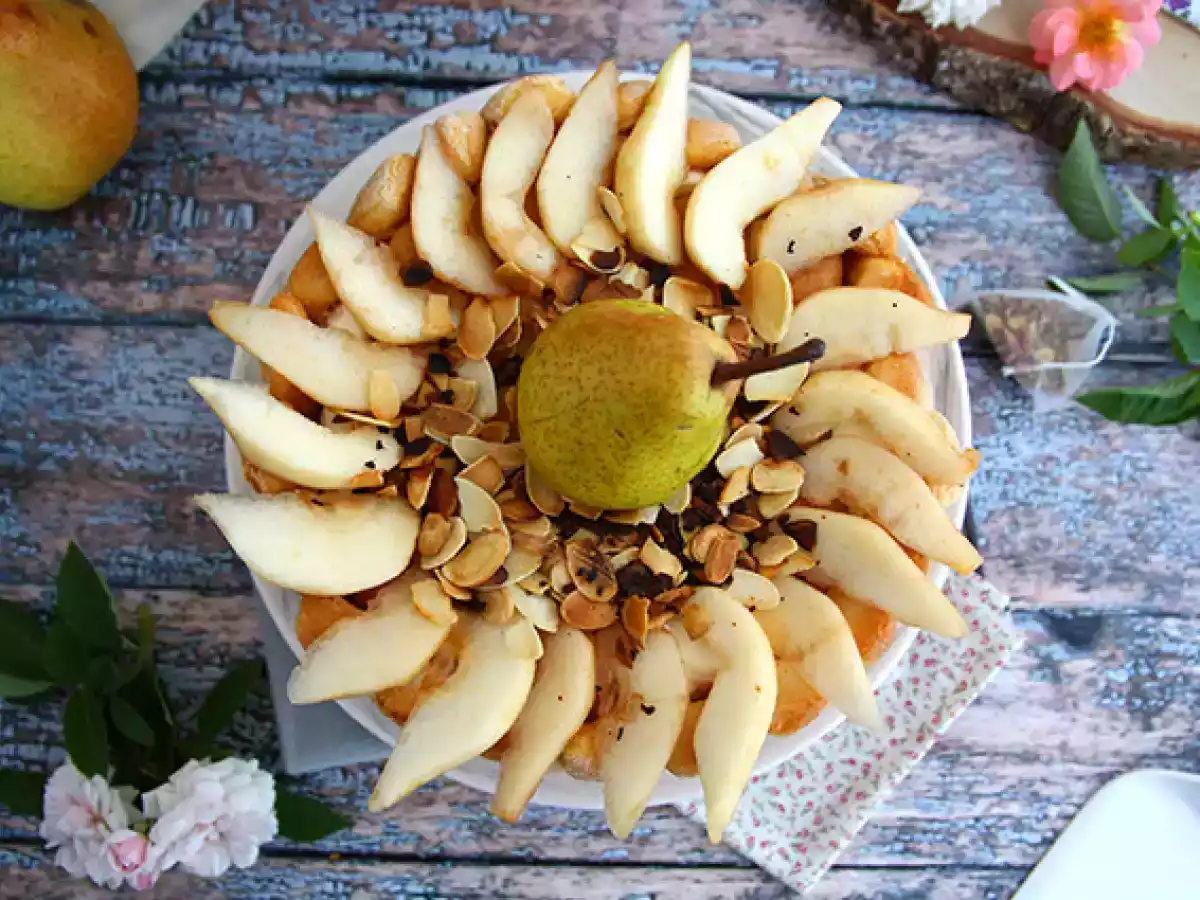 Charlotte aux poires et amandes grillées - photo 2