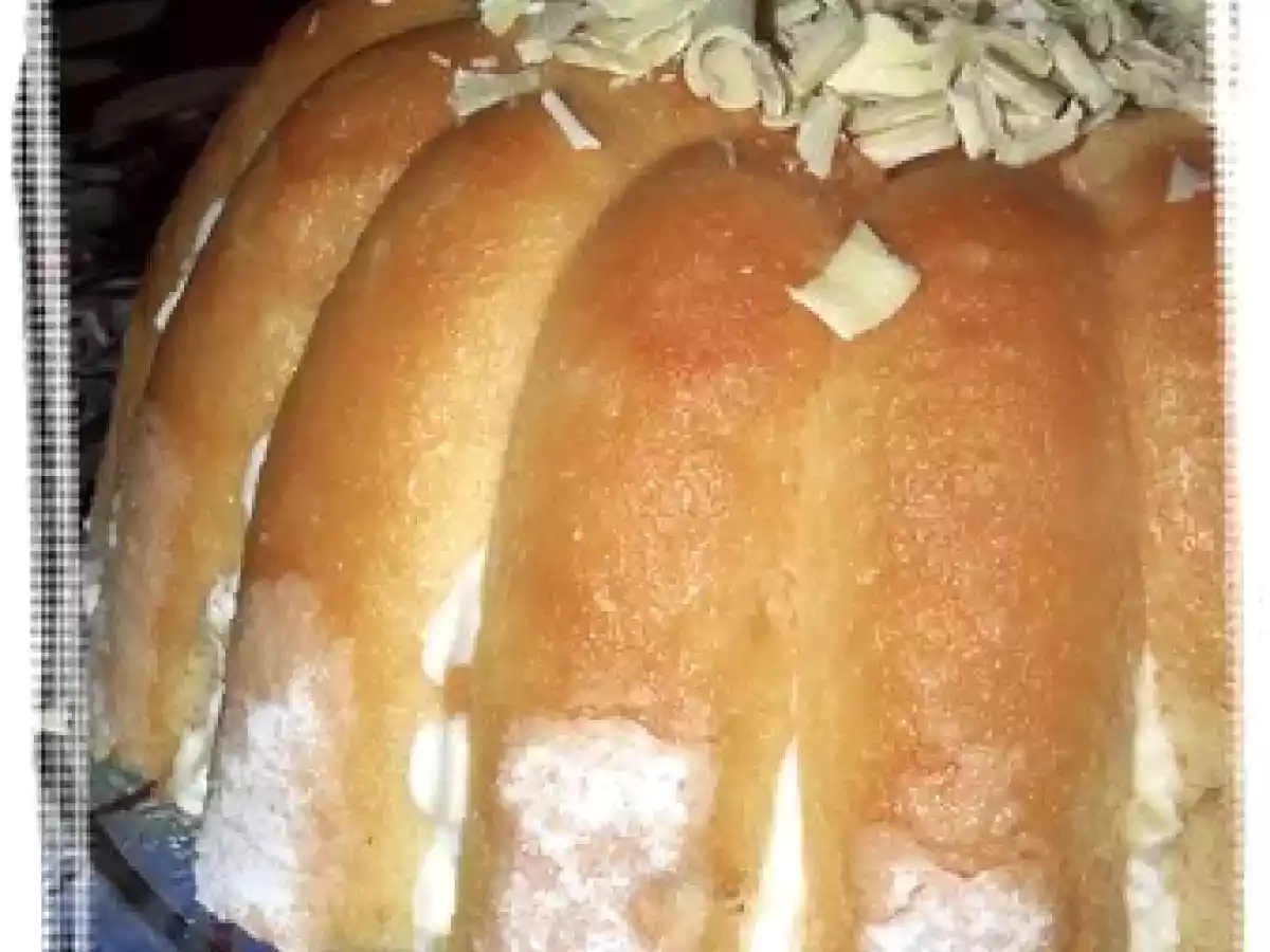 Charlotte blanche à l'ananas