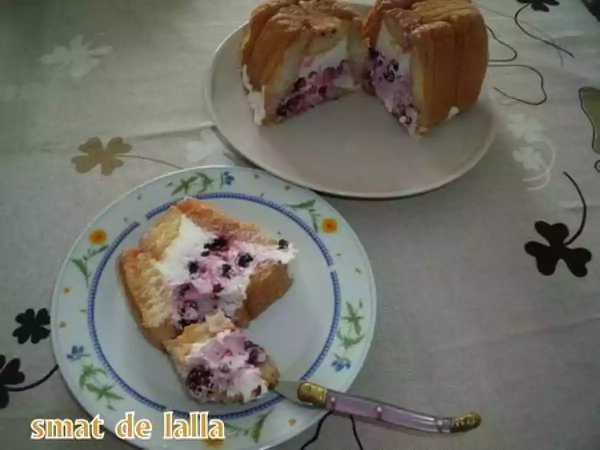 CHARLOTTE FACILE AUX FRUITS ROUGE