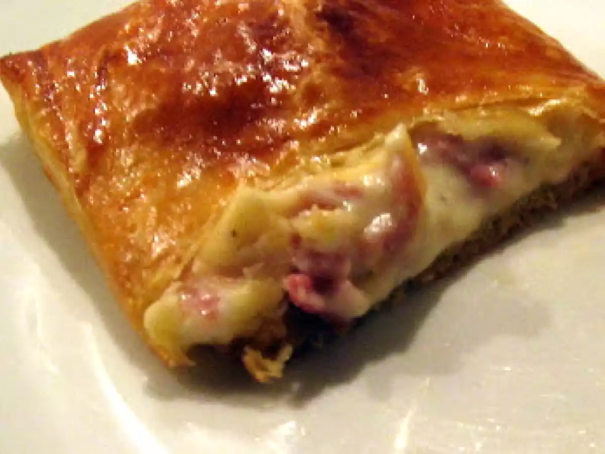 Chausson au jambon - Schinkenblätterteigtaschen - photo 2