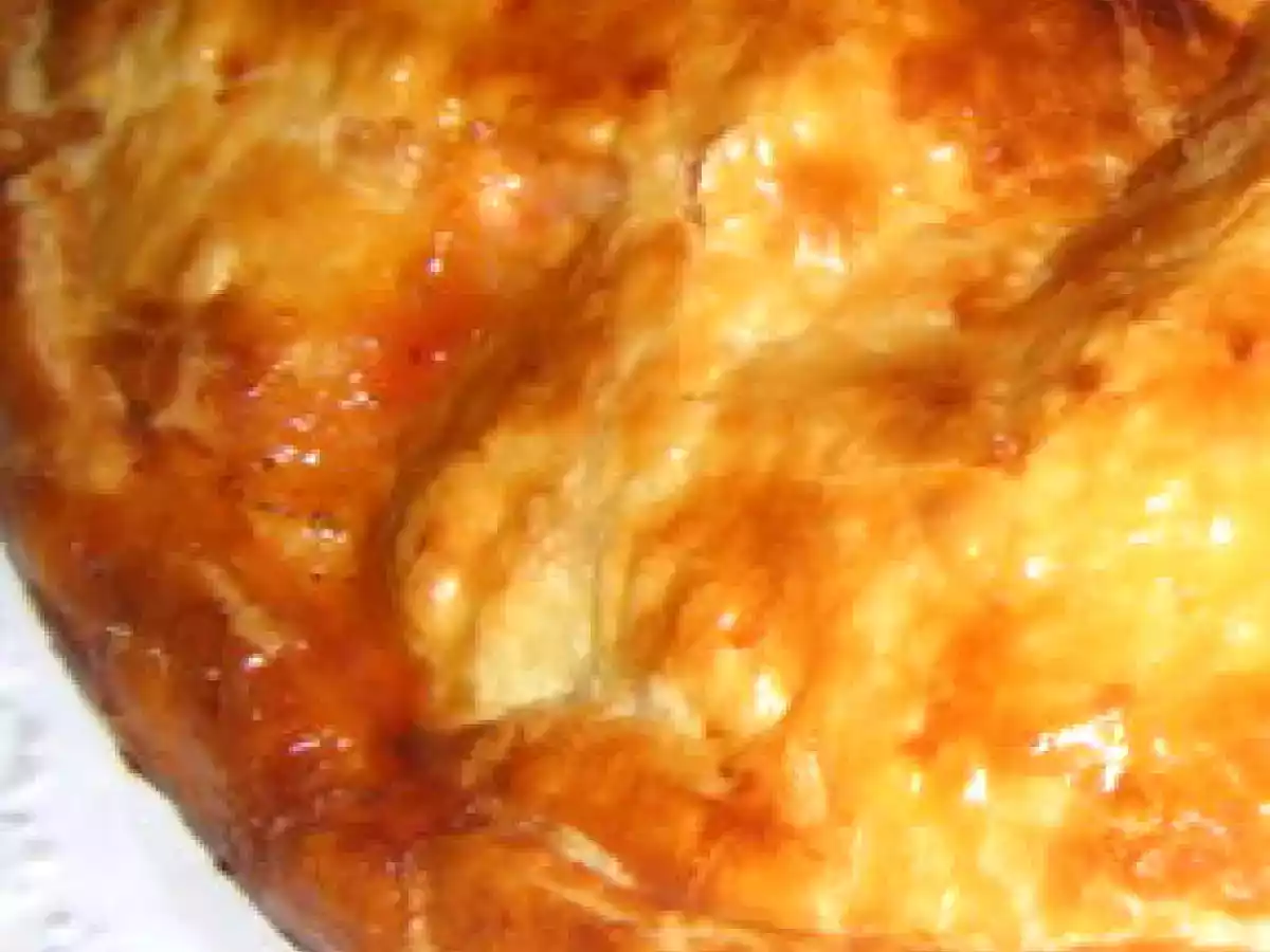 Chaussons à la bolognaise.