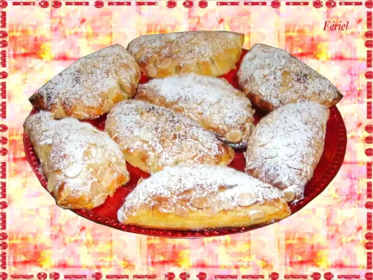 Chaussons à la crème frangipane et aux poires