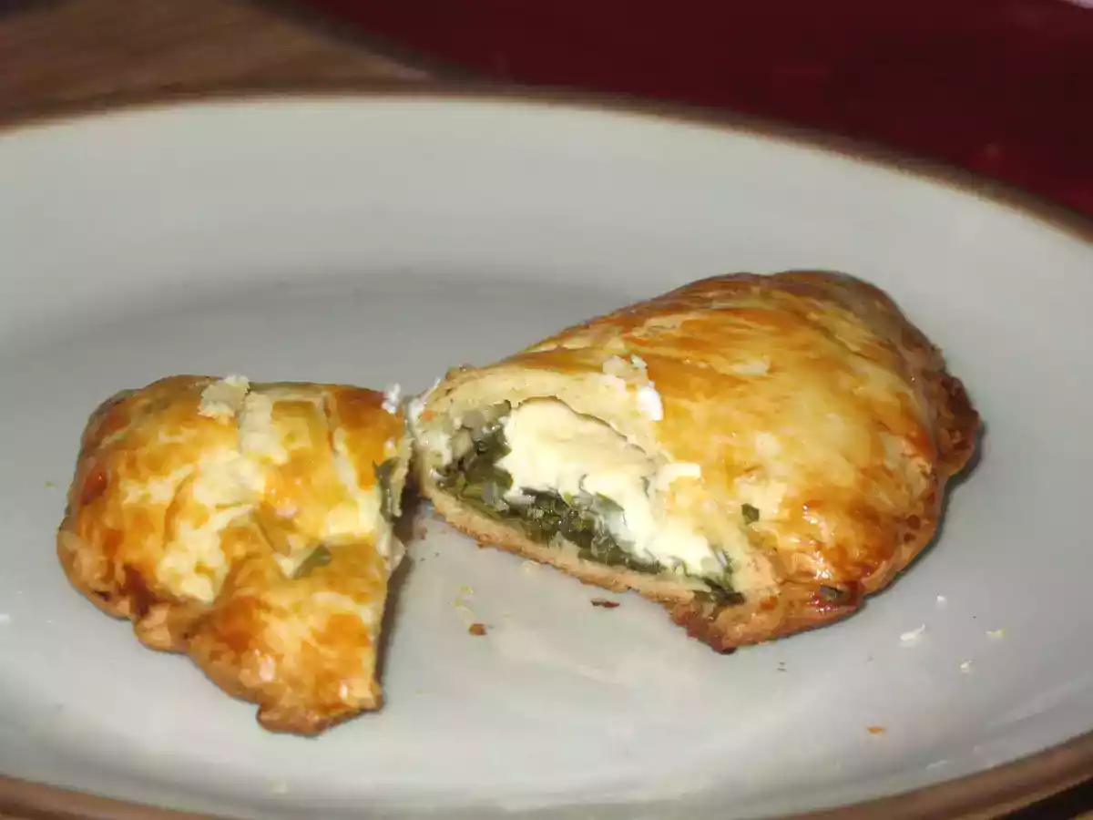 Chaussons aux bricolins et poêlée de pommes de terre