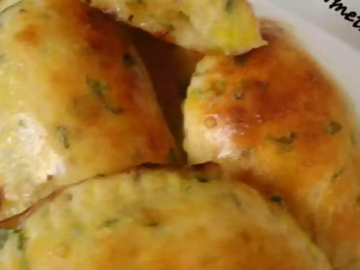 Chaussons aux courgettes, chèvre, miel et abricots secs - photo 2