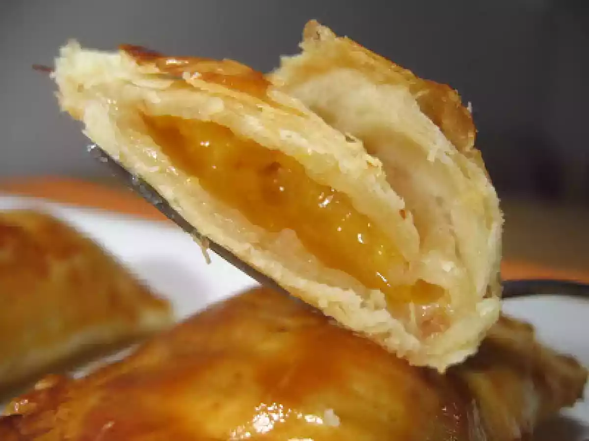 Chaussons aux prunes, raisins de Corinthe & mélange d'épices - photo 2