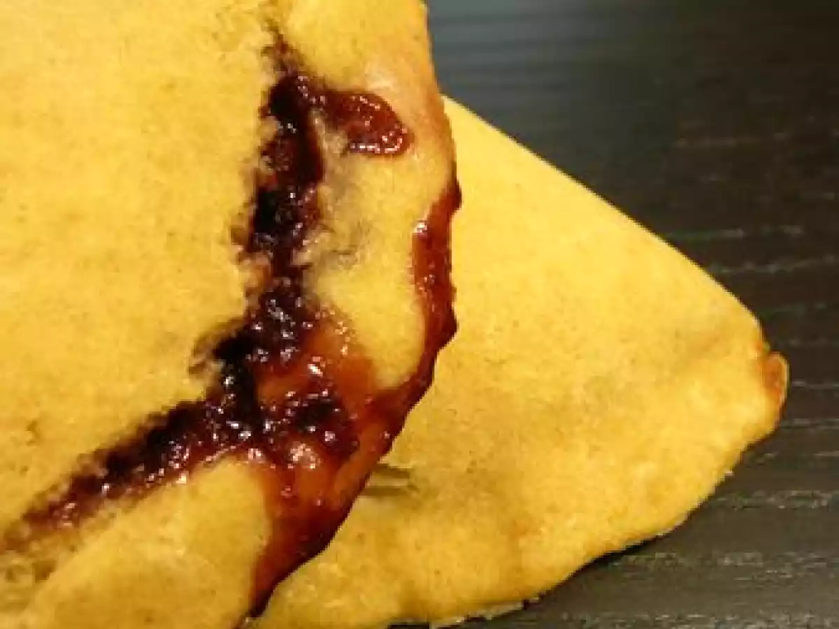 Chaussons briochés (sans beurre) fourrés