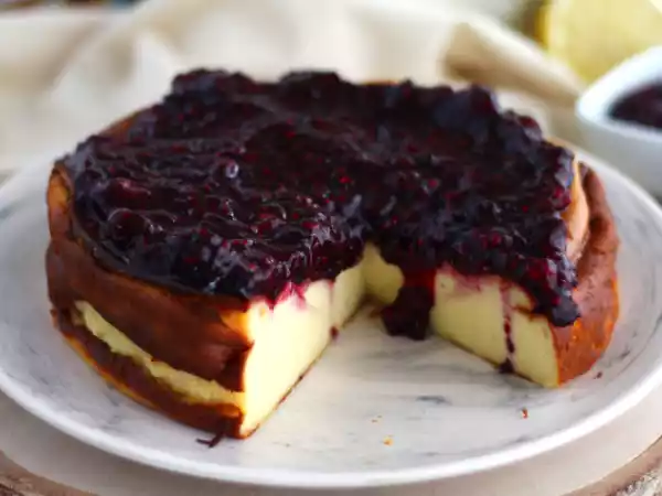 Recette Cheesecake au lait concentré sucré et sa compotée de fruits rouges