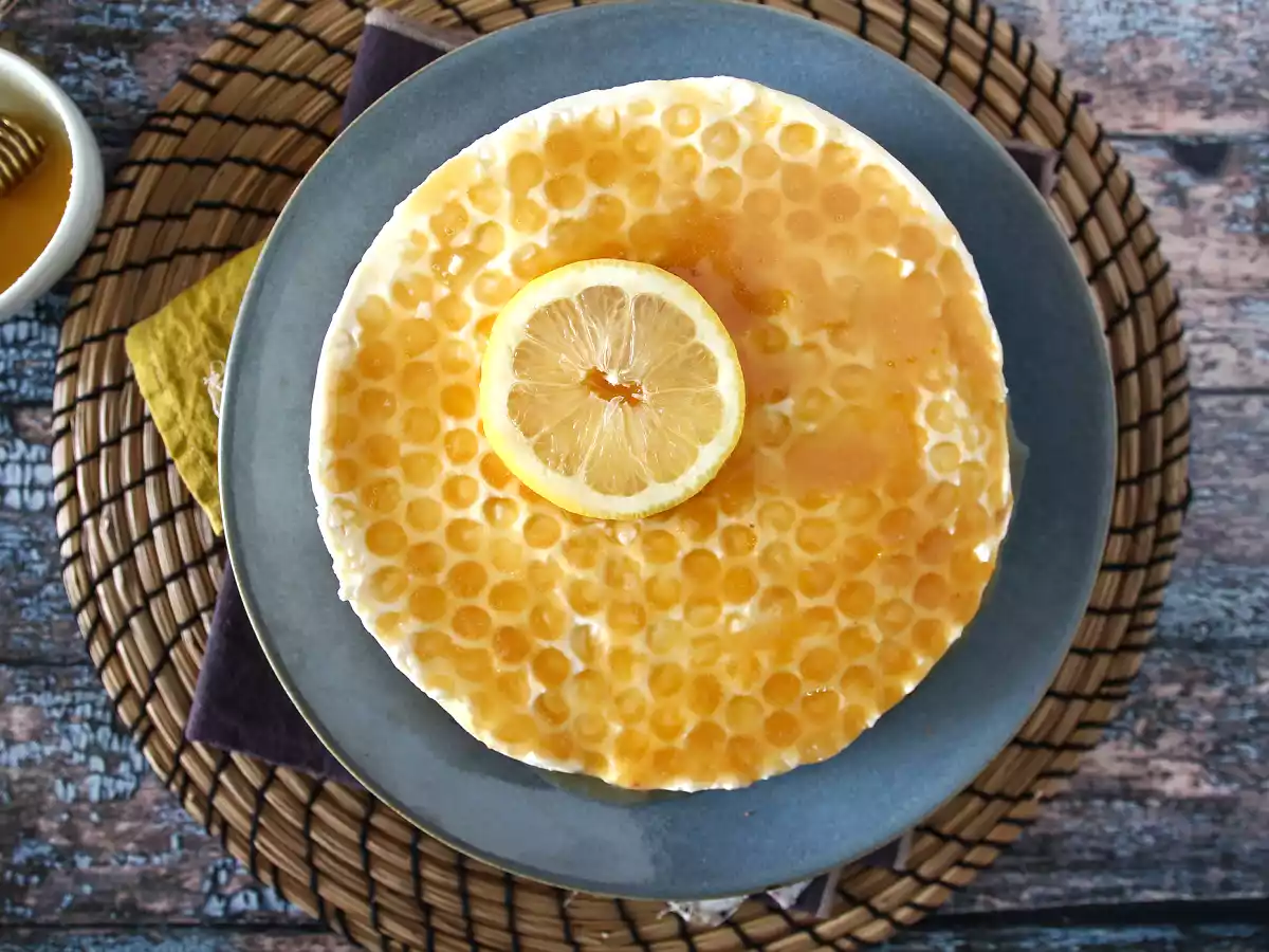 Cheesecake sans cuisson au citron et au miel (tuto déco gâteau) - photo 3