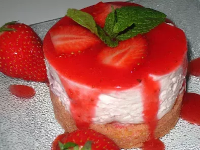 Cheesecake sans cuisson -fraises- fève Tonka!!