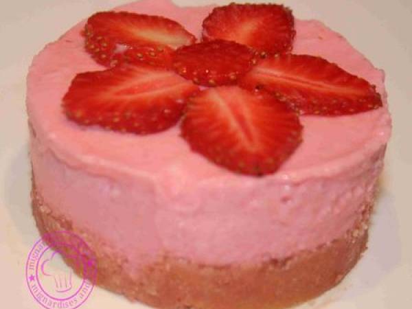 CHEESECAKE TOUT ROSE A LA FRAISE