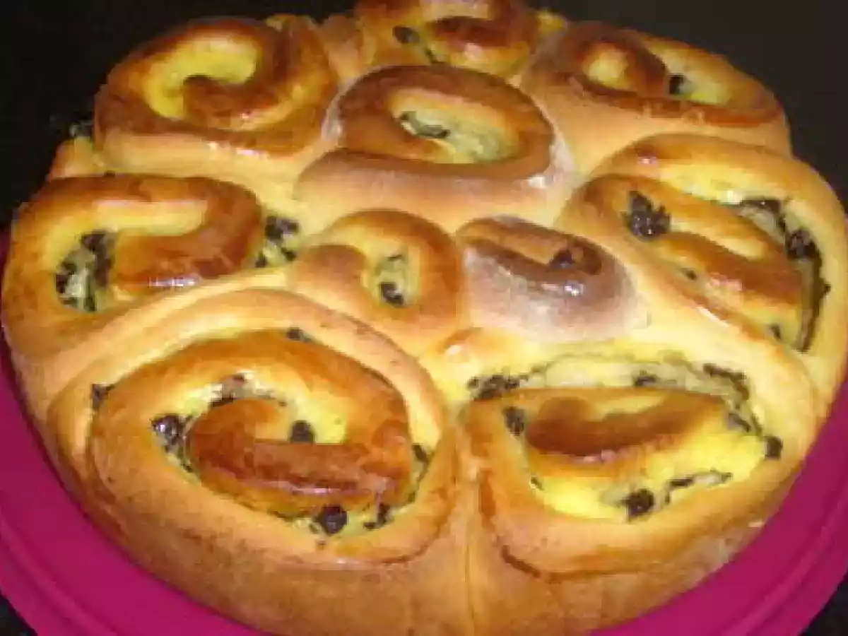 Chinois à la crème patissière et aux pépites de chocolat