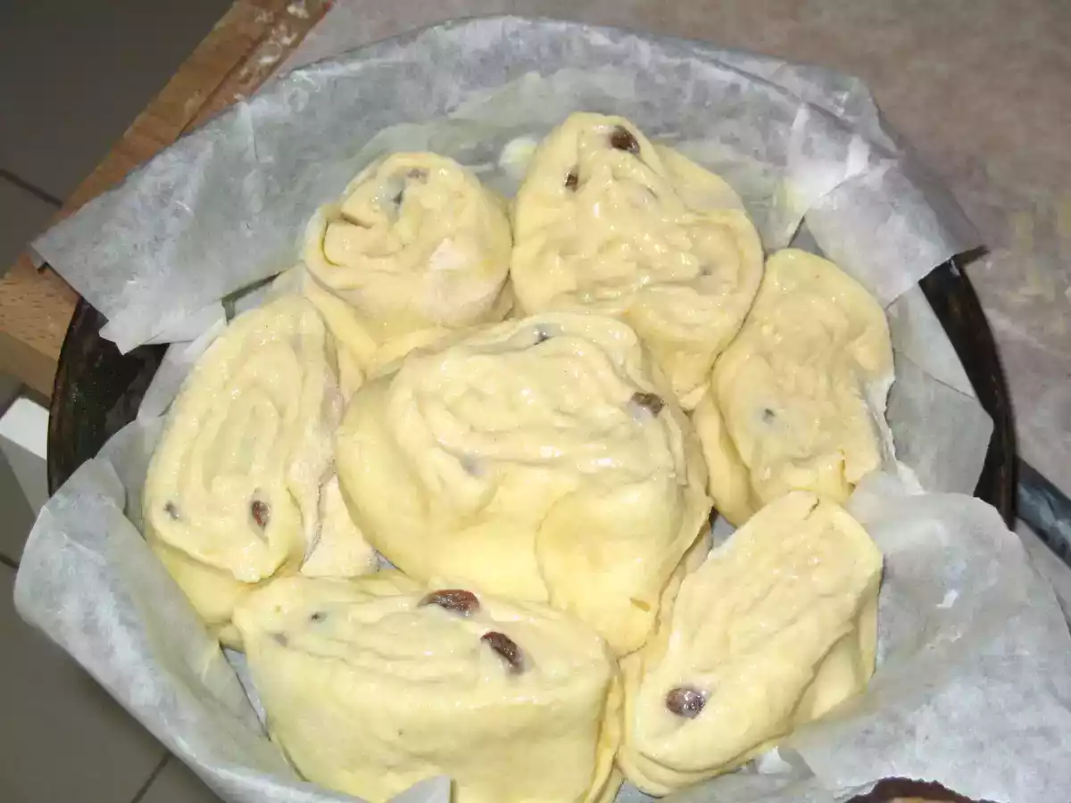 Chinois (brioche à la crème patissière et aux raisins) - photo 2