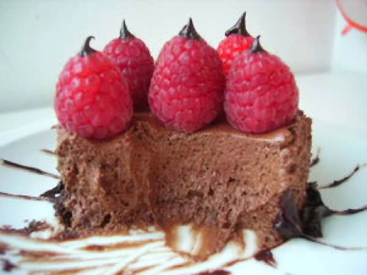 CHOCOBOISE : MOUSSE AU CHOCOLAT AVEC SES FRAMBOISES ET SA GANACHE - photo 4