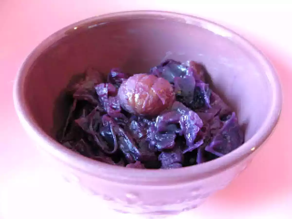 Chou rouge confit aux pommes et aux marrons