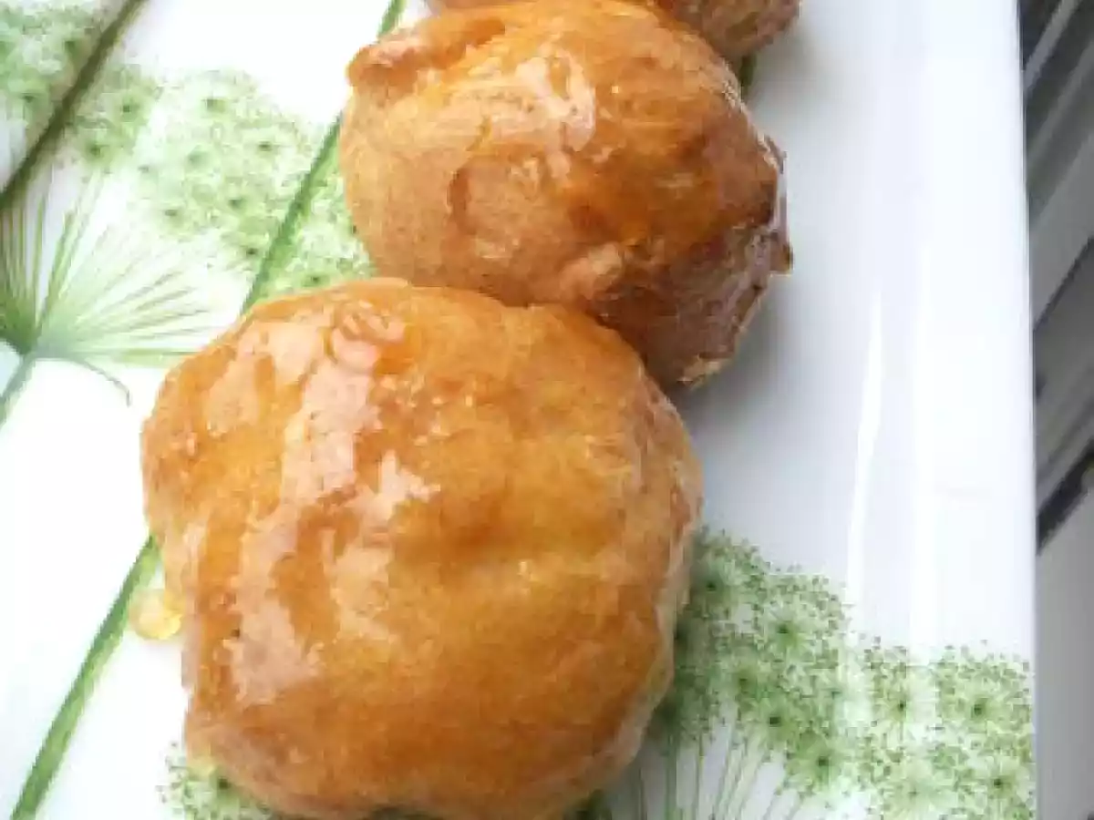 Chouquettes caramélisées à la crème légère