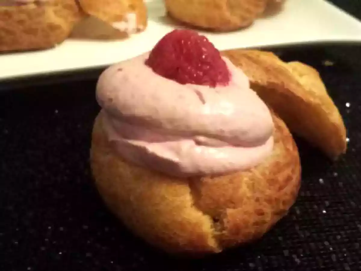 Choux à la ganache framboise