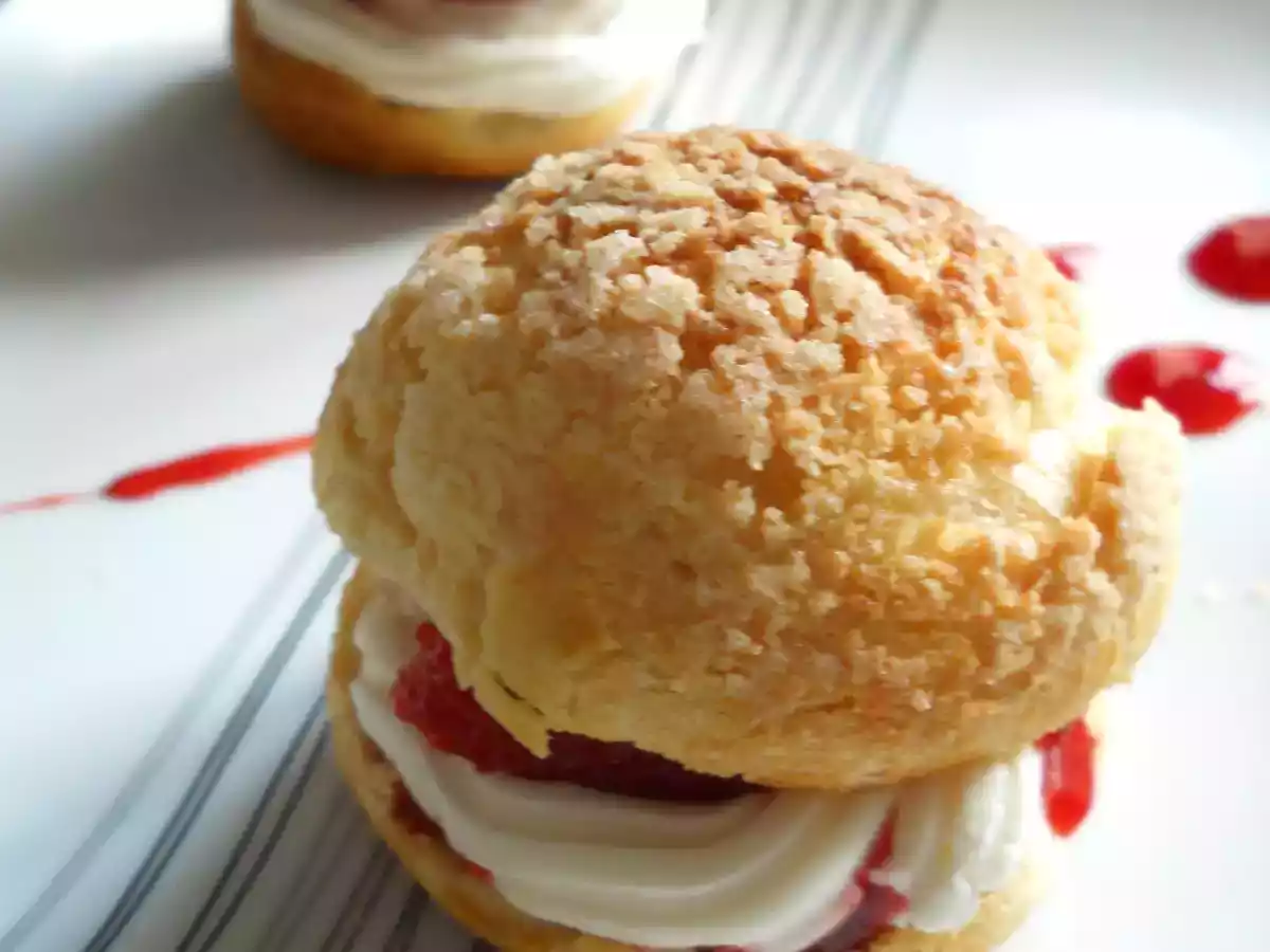 Choux aux fraises et mascarpone